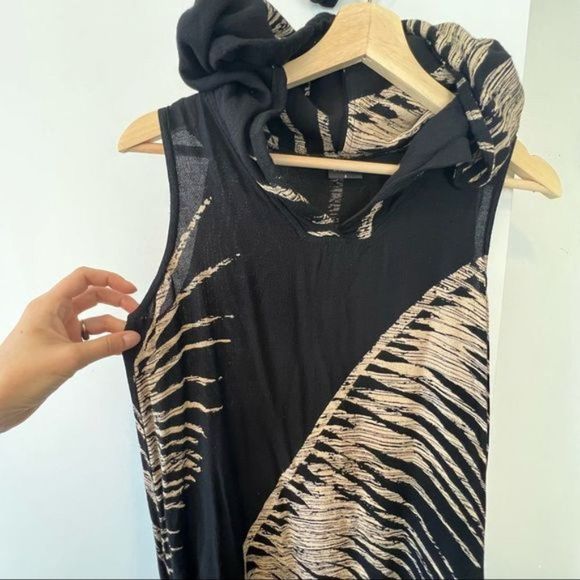 Animale beach cover up - Picture 4 of 11